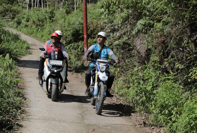 PLN Wujudkan Pemerataan Energi di Patialo, Akses Listrik Andal Ditargetkan Rampung April 2026