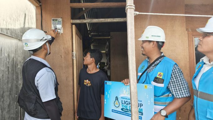 Berbagi Berkah Ramadan, PLN UID Sumatera Utara Nyalakan Listrik untuk 136 Rumah Prasejahtera melalui Program Light Up The Dream