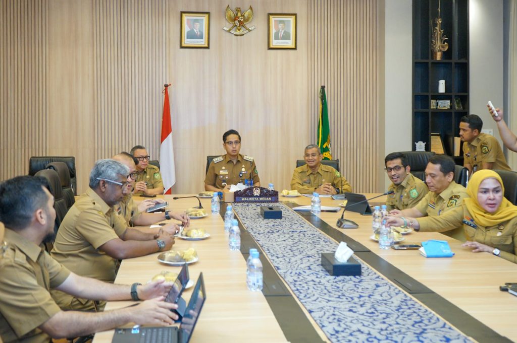 Paparkan Strategi Entrepreneur Government Melalui Creative Finance, Rico Waas Bawa Medan Masuk Nominasi Penerima Penghargaan Kemendagri