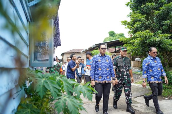 Wali Kota Medan Tinjau Jembatan Perlintasan Kereta Api di Gang Damai