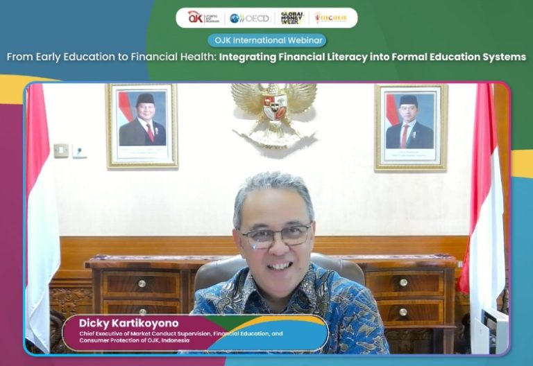 OJK Dorong Literasi Keuangan Masuk Kurikulum Formal Sejak Dini