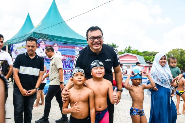 Kompetisi Renang Pelajar Dibuka, Empat Atlet Terbaik Diberangkatkan ke Malaysia