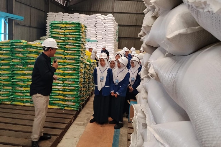 Bulog Sumut Edukasi Pelajar Medan soal Swasembada Pangan